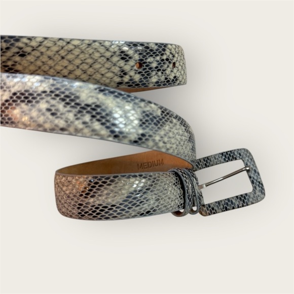 Cipriani Accessories - CIPRIANI Italian calfskin snakeskin print belt size medium black grey tones EUC